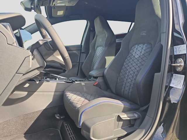 Volkswagen Golf DSG R-Line Variant