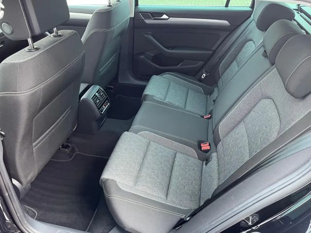 Volkswagen Passat 2.0 TDI Business DSG Variant