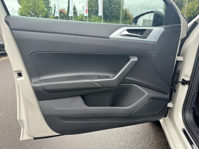 Volkswagen Polo IQ.Drive Plus