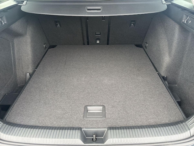 Volkswagen Golf 1.5 eTSI DSG Golf VIII Variant