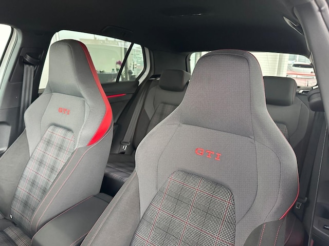 Volkswagen Golf 2.0 TSI GTI