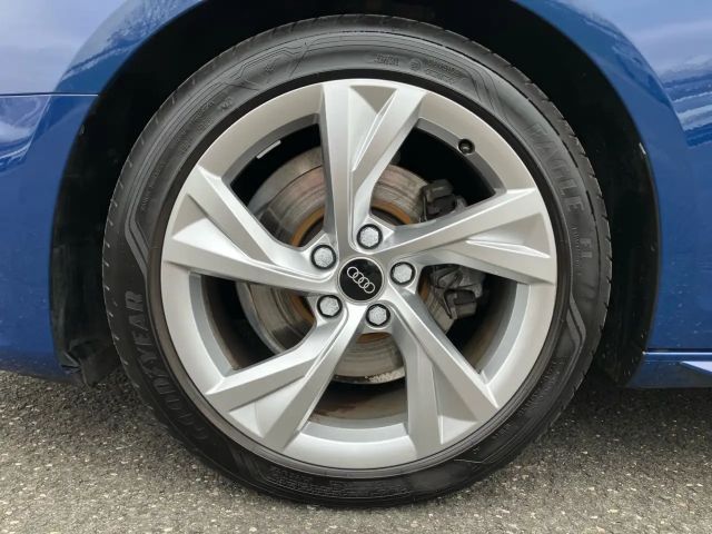 Audi A4 30 TDI S-Line S-Tronic Sedan