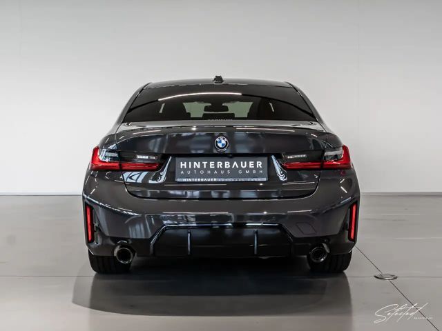 BMW 330 330i M-Sport Sedan xDrive