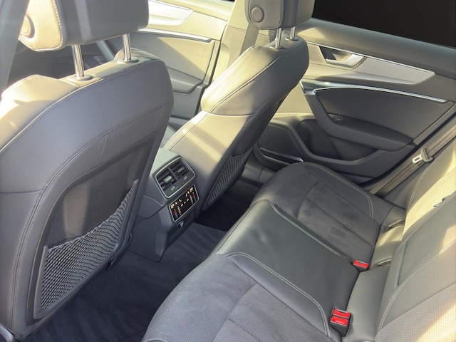 Audi S6 Avant Quattro