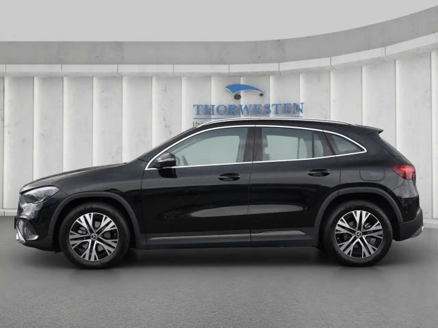 Mercedes-Benz GLA 200 Progressive