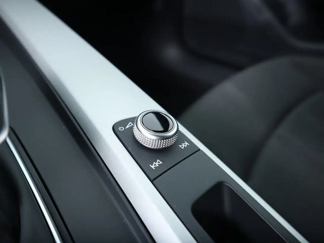 Audi A4 40 TFSI Avant Quattro Sport