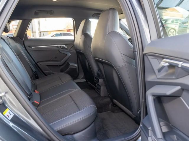 Audi A3 35 TFSI S-Line Sedan Sportback