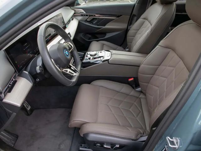 BMW i5 M-Sport Sedan eDrive40