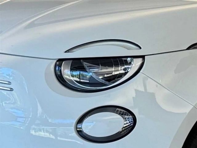 Fiat 500e Neue 500 CarPlay Klimaautomatik