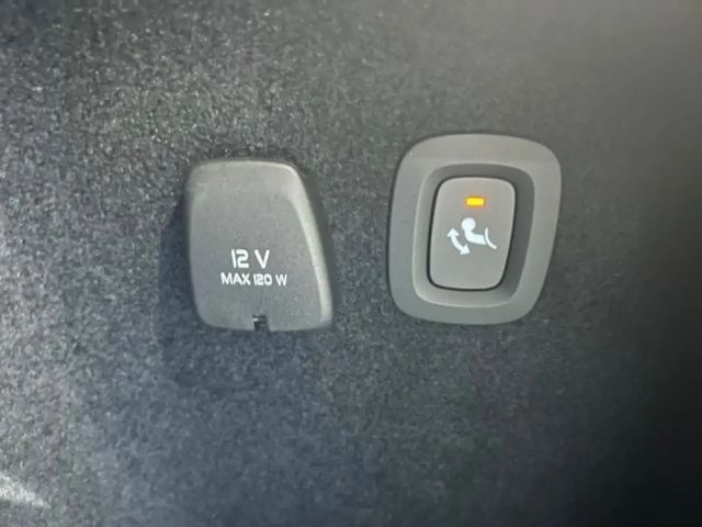 Volvo V60 AWD Dark Plus T8