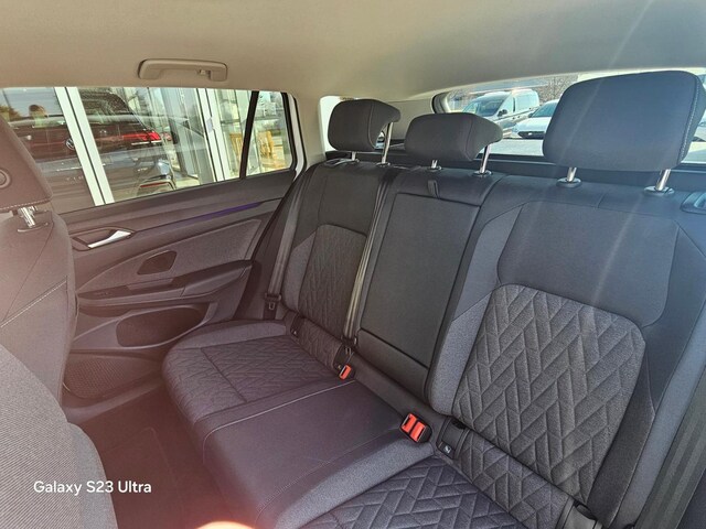 Volkswagen Golf 1.5 eTSI DSG Life Variant