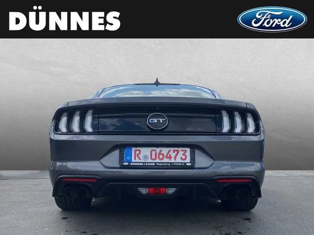 Ford Mustang Fastback GT 5.0 V8