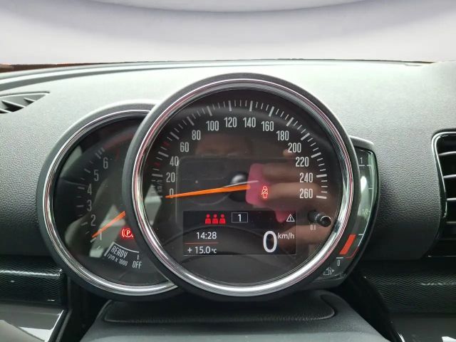 MINI One Clubman Clubman One Essential Trim Klimaaut. PDC ISOFIX