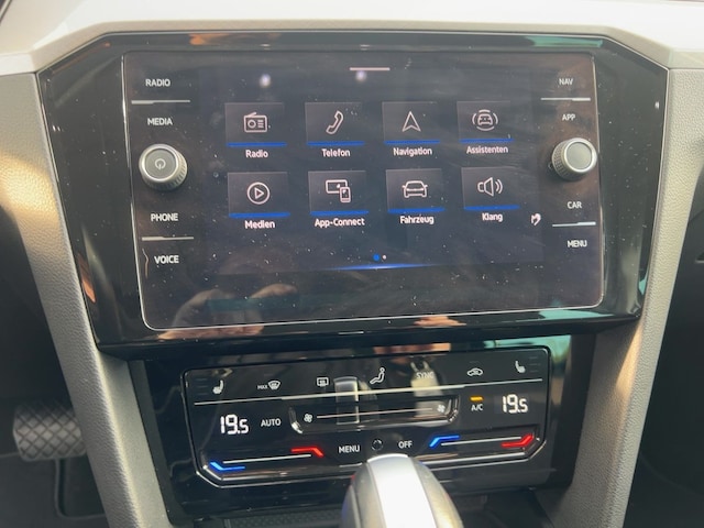 Volkswagen Passat 1.5 TSI Business DSG Variant