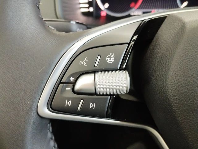 Skoda Karoq 1.5 TSI Tour