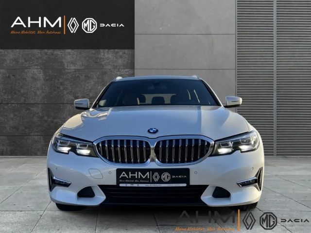 BMW 330 330e Luxury Line Touring