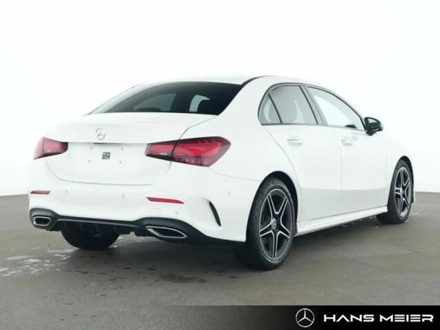 Mercedes-Benz A 220 4MATIC AMG Line