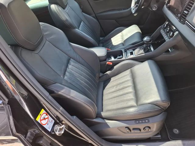 Skoda Karoq Sportline4x4*NAVI*VOLLLEDER*PDCv+h*RFK*SHZv+h*ACC*