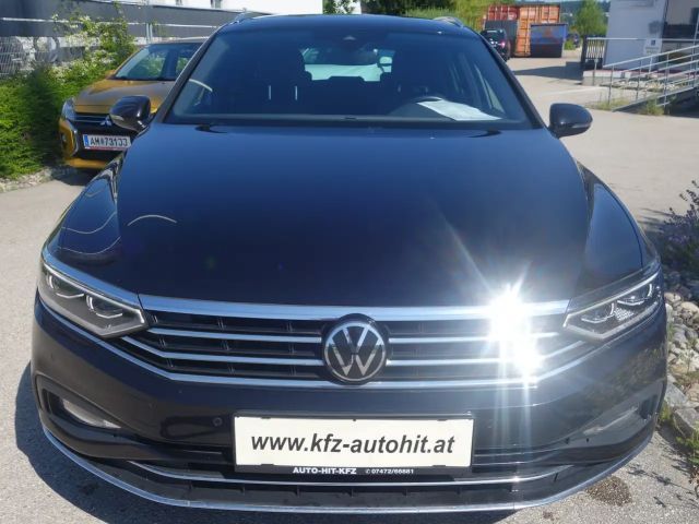 Volkswagen Passat DSG Elegance Elegance Variant