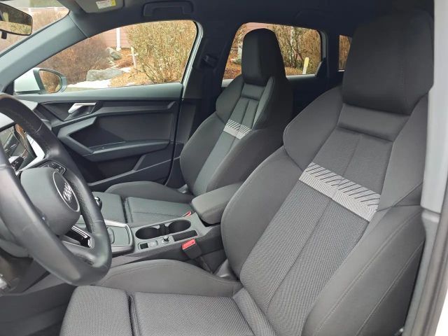 Audi A3 30 TDI Sedan