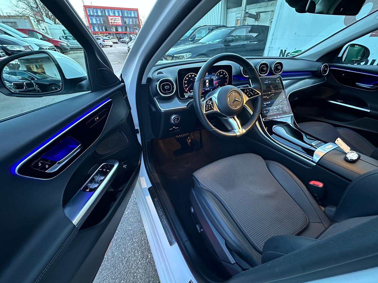 Mercedes-Benz C 180 Sedan