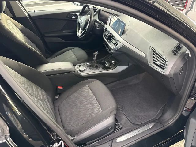 BMW 118 118i Advantage pakket Sedan