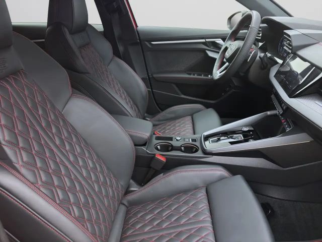 Audi A3 Hybride S-Line Sedan