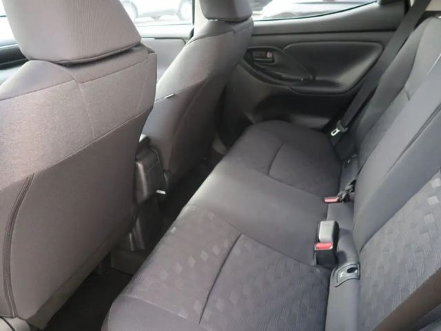 Toyota Yaris Hatchback Hybride VVT-i