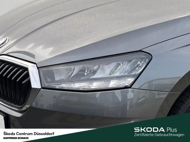 Skoda Fabia ESSENCE 1 0 MPI 59 KW 5-GANG-SCHALTGETRIEBE Sitzhe