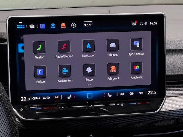 Volkswagen Golf 1.5 eTSI DSG R-Line