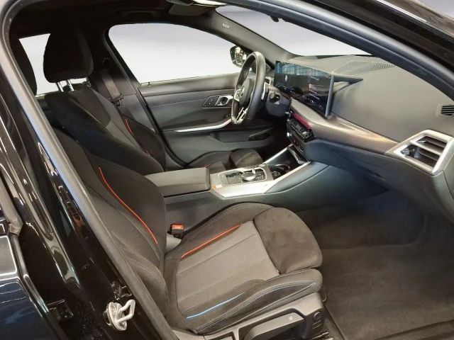 BMW 320 320i M-Sport Sedan xDrive