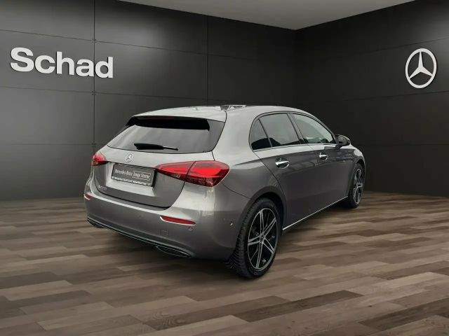 Mercedes-Benz A 200 A 200 PROGR+MBUX+PANO+KAMERA+LED+DISTR+SHZ+NIGHT