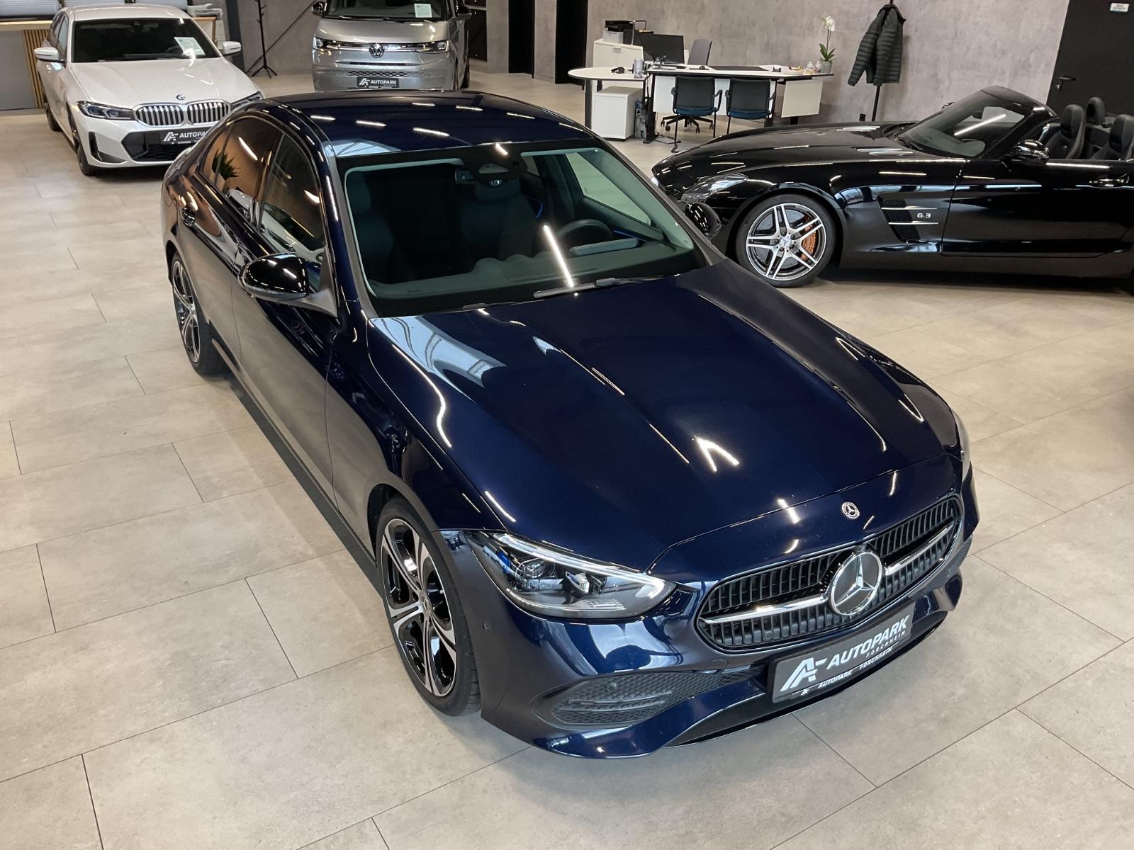 Mercedes-Benz C 200 AVANTGARDE Sedan