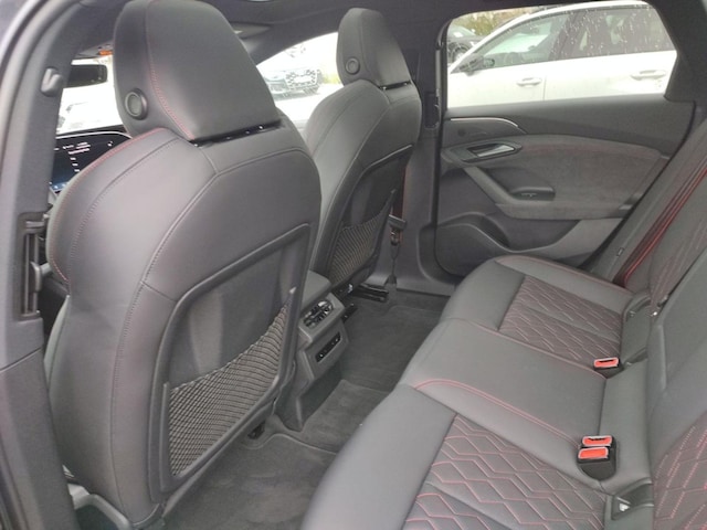 Audi A6 e-tron Avant Quattro