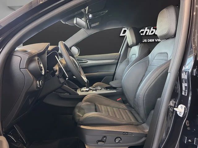 Alfa Romeo Stelvio AT8 Q4 Veloce