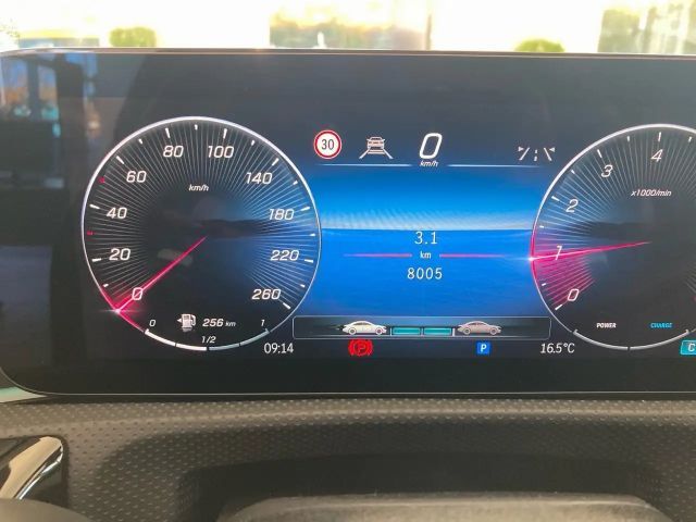 Mercedes-Benz CLA 200 AMG Line Coupé