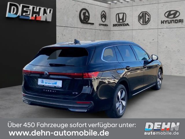 Volkswagen Passat 1.5 eTSI Business DSG Variant