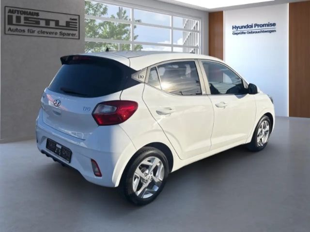 Hyundai i10 Edition 30 +CARPLAY+SHZ+TEMPOMAT+RADIO+UVM+