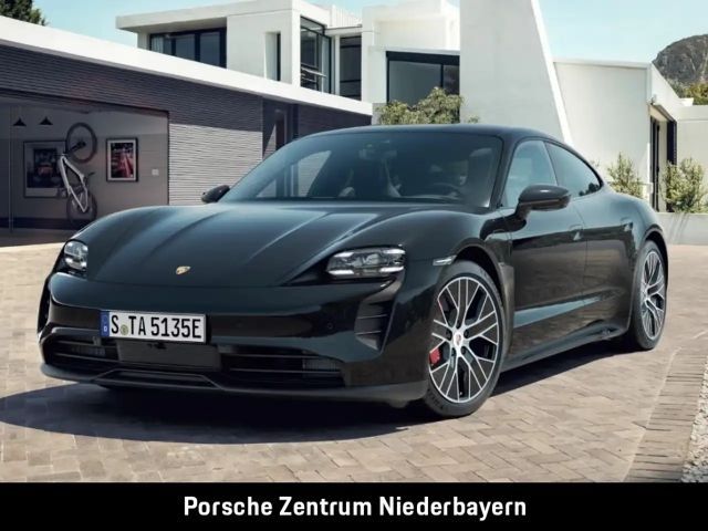 Porsche Taycan GTS