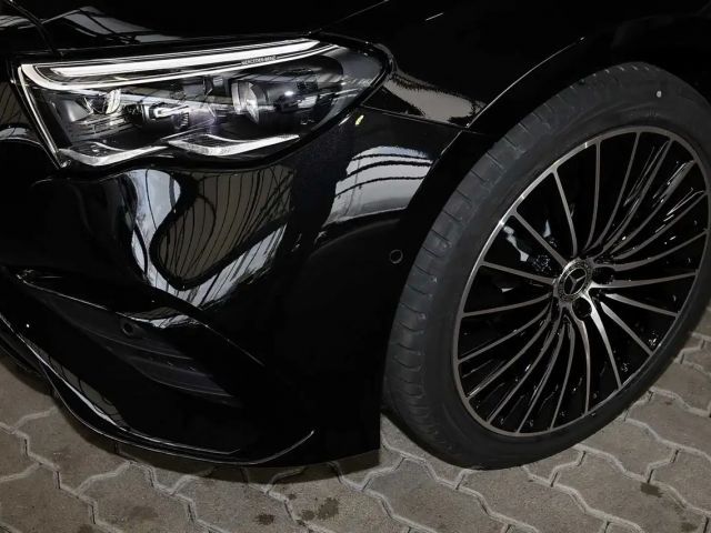 Mercedes-Benz E 220 AMG Line E 220 d Sedan