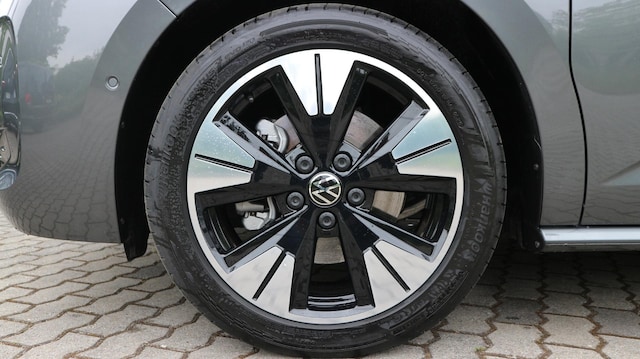 Volkswagen Multivan Multivan     StyleLÜ110TDI Aut