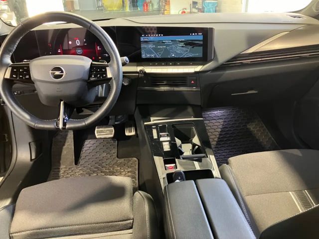 Opel Astra 1.2 Turbo Sports Tourer