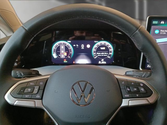 Volkswagen Golf 1.5 eTSI DSG Golf VIII IQ.Drive