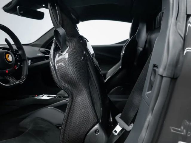 Ferrari 296 GTS RACING SEATS/LIFT/CARBON/SCUDERIA