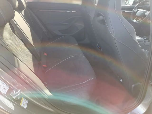 Skoda Superb 4x4 Combi Sportline