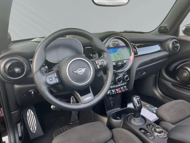 MINI John Cooper Works Cabrio JCW Trim/HUD/Navigation