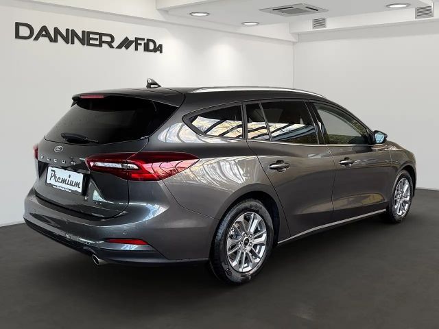 Ford Focus Titanium Wagon