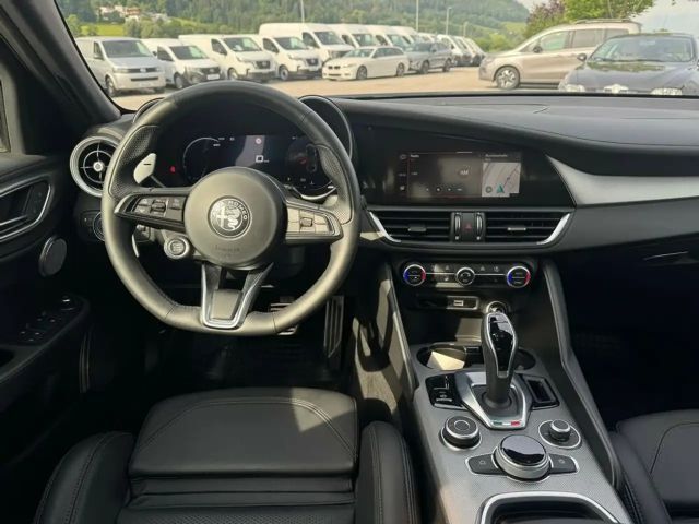 Alfa Romeo Giulia AT8 Q4 Veloce