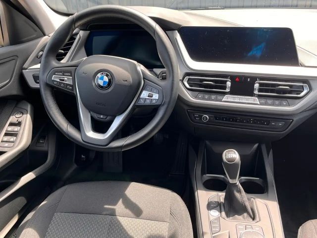 BMW 116 116i 5-deurs Sedan