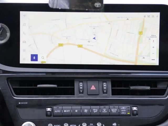 Lexus ES Business Line